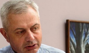 ზაალ ანჯაფარიძე დოროთე ყურაშვილის პოლიტიკაში შესაძლო მოსვლაზე: ოპოზიცია და მისი „მრევლი“ შეეცდებიან სტატუსს ამოეფარონ, თუმცა, ესეც მოკლევადიანი ექსპერიმენტი იქნება და დიდი ალბათობით გასრულდება ისე, როგორც მსოფლიო ბანის „პოლიტიკური ლიდერობა“