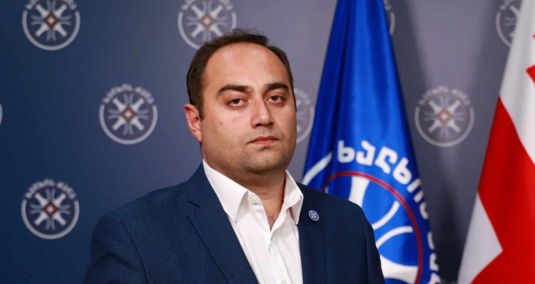 ზურაბ ქადაგიძე ოპოზიციაზე: რას წკმუტუნებენ პარტიების გაუქმებაზე? თავად ამბობენ, რომ ხელისუფლების დამხობის გარდა სხვა გზა არ აქვთ და რა ჯანდაბად უნდათ ფურცელზე რეგისტრირებული პარტია?