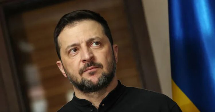 The Spectator: ზელენსკის თავდასხმა ოდესაზე უკვე ზედმეტია. მისმა ადმინისტრაციამ სანქციები დაუწესა კონკურენტ პოლიტიკოსებს, დახურა ტელეარხები, დაშალა პოლიტიკური პარტიები- ქვეყანაში, რომელიც აცხადებს, რომ თავისუფლებისთვის, დემოკრატიისა და კანონის უზენაესობისთვის იბრძვის, ასეთი ნაბიჯები განგაშის სიგნალის საბაბს იძლევა