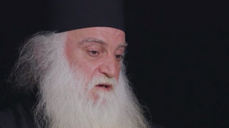 დოროთე ყურაშვილი: ვეტყვი მეუფე შიოს, მამა ანდრიას და მამა მიქაელს, რომ მე ჯვრის გარეშეც დავიცავ ეკლესიას, ჯვრითაც დავიცავ - ვგულისხმობ ჩემს მღვდლობას და ეს რომ ამხსნან, მაინც დავიცავ და მათ არ გავანადგურებინებ საქართველოს ეკლესიას და არც იმ ხალხს, რომლებსაც სატანისტებს ეძახიან