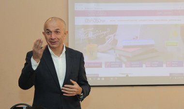 გოჩა ტყეშელაშვილი:  გიორგი გახარია ადამიანობაში ჩემთანაც მაგრად „ჩაიჭრა“, 2025 წლის მაისში საპარლამენტო სიიდან, სხვა 7 ადამიანთან ერთად  ისე  ჩამხსნა, რომ არც უთქვამს - გამომიყენა და გადამაგდო, აი, ასეთი „მადლიერება“ იცის თურმე გახარიამ