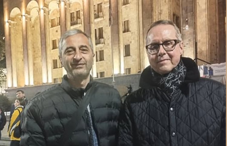 გერმანიიდან დაბრუნებული ელჩი ფიშერი კვლავ აქციაზე  მივიდა და რადიკალურ დაჯგუფებას მხარდაჭერა კიდევ ერთხელ გამოუცხადა